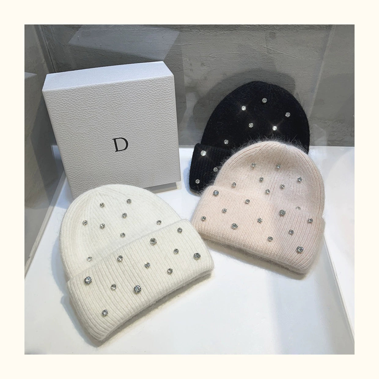 Luxury Rhinestone Beads Knitted Hat Korean Women Rabbit Fur Wool Skullies Cap Winter Fashion Thickened Warm Bonnet Beaanies