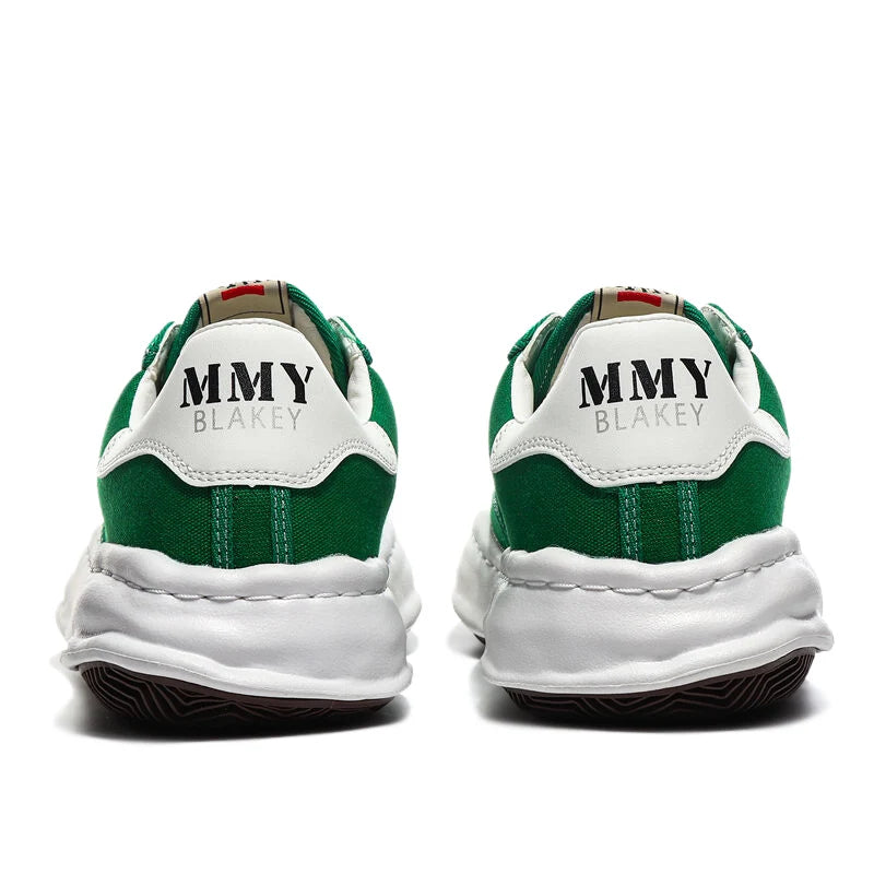 Women Casual Shoes Men's Sports footwear Summer Casual Thick Soled Male Soft Comfortable Non-slip Outdoor Fashion Board sneakers