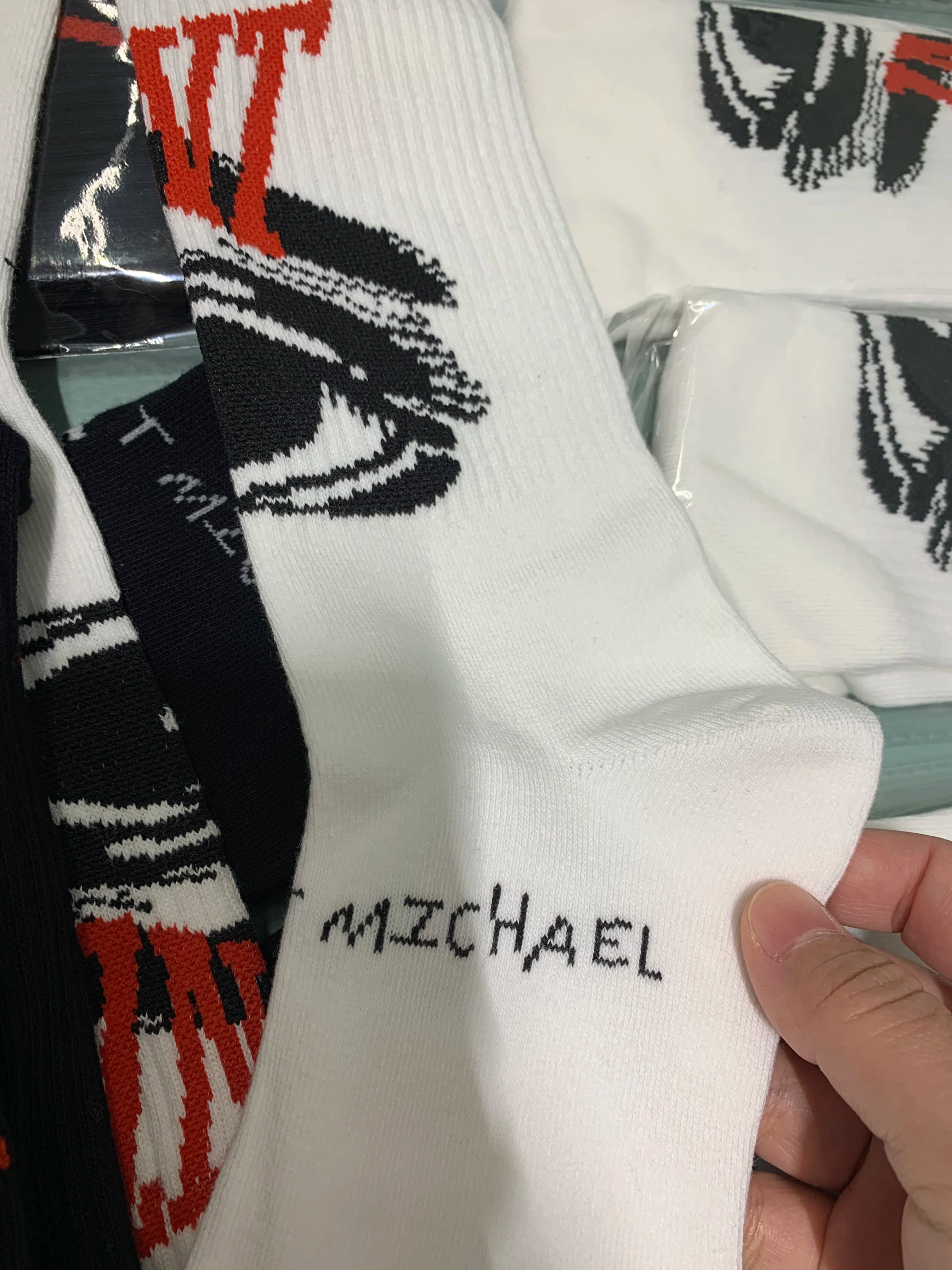 Real Pics One Pair Black White Socks Men Women Basketball Socks 25ss