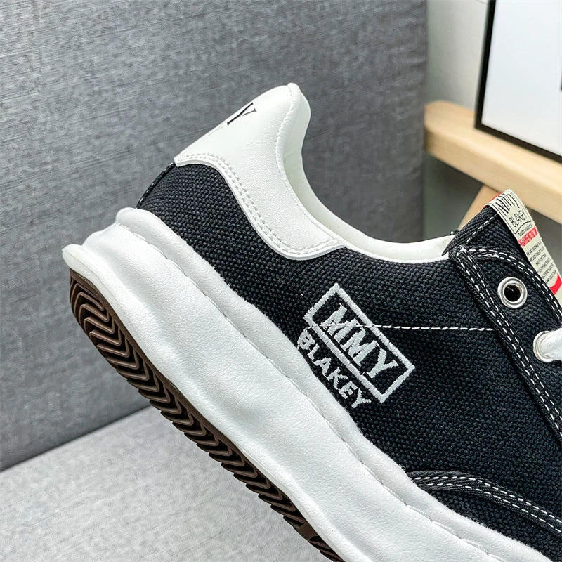 Women Casual Shoes Men's Sports footwear Summer Casual Thick Soled Male Soft Comfortable Non-slip Outdoor Fashion Board sneakers